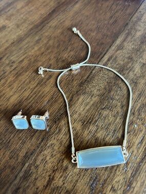 Adjustable Gold Tone Bracelet and Matching Earrings Pale Green Stone